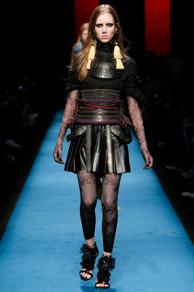 Look 21